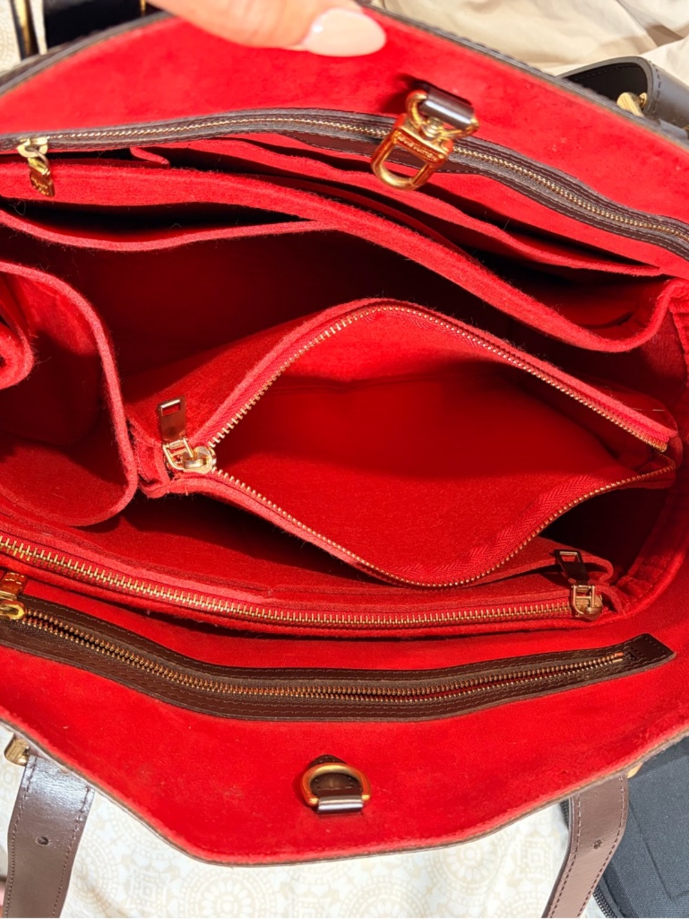 Louis Vuitton Vernis Tompkins, Mitzve & Hampstead Damier GM Tote **BUNDLE** - Picture 13 of 17